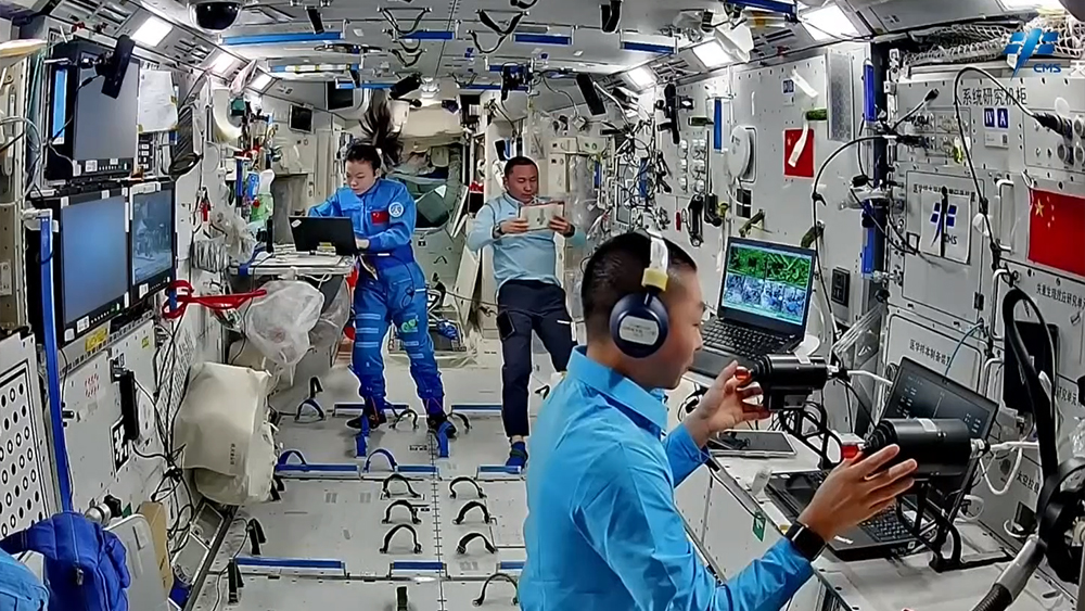 神二十三乘组在轨80余天 多项空间科学实