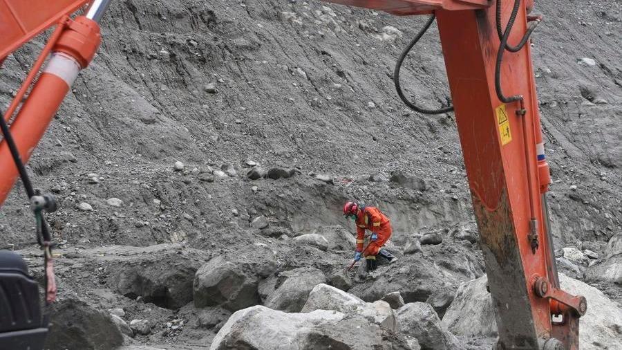 43 dead, 519 missing after mudslide hits border port in China's Xizang