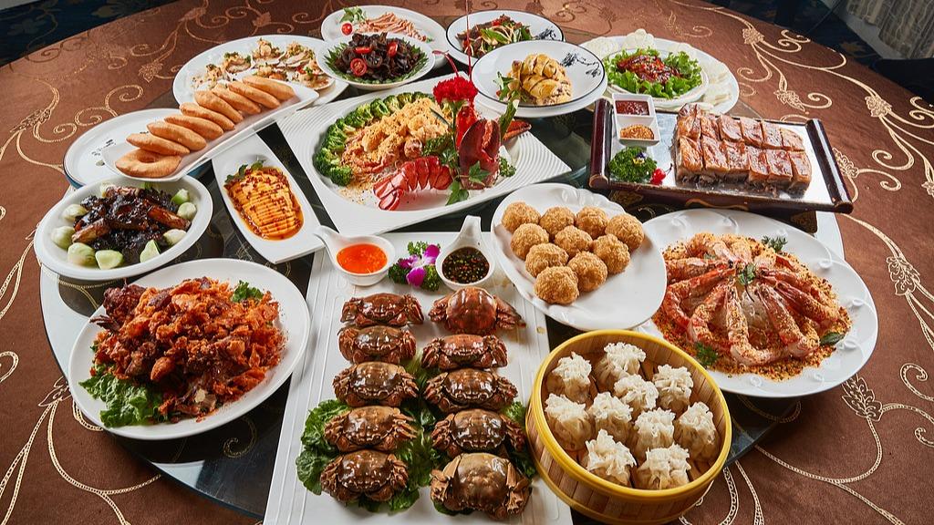 暴饮暴食易诱发肝胆胰急症 医生提醒科学饮