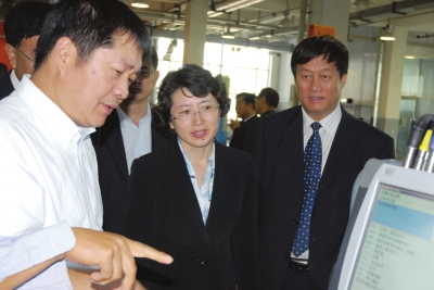 省委常委,长春市委书记高广滨,长春市委副书记郑文芝调研职业教育.