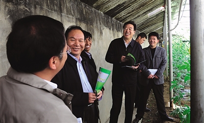 5月2日,西藏自治区党委常务副书记吴英杰前往曲水县,堆龙德庆县,考察