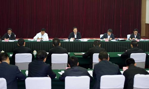     这是9月28日，张高丽参加四川省委领导班子专题民主生活会。记者 李涛 摄