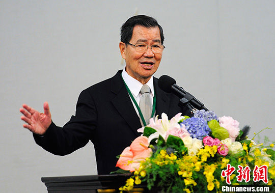 萧万长3日抵达南京出席两岸企业家峰会(图)