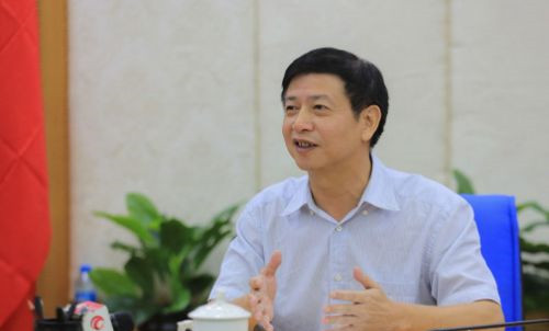 晋江市市委书记刘文儒接受人民网记者专访