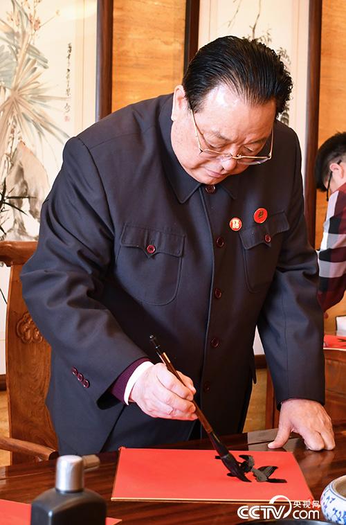野草诗社举行“万福万寿万诗万联颂祖国”开笔仪式_央博_央视网(cctv.com)