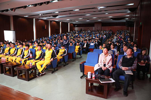 4月11日，国家开放大学师生聆听中国人民公安大学毛欣娟教授国家安全教育专题讲座。