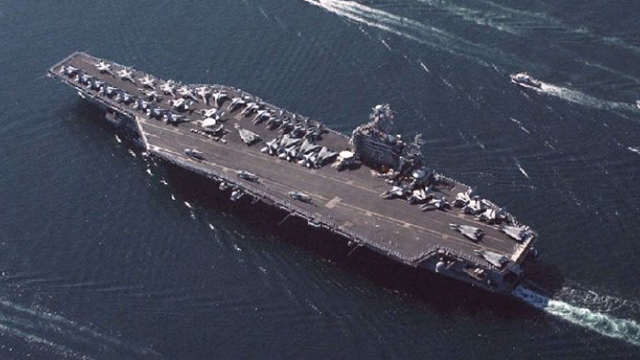 美国向中东部署航母战斗群以施压伊朗