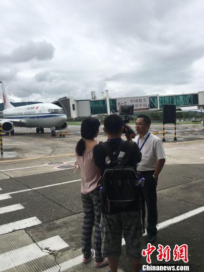 武夷山灾后自救：机场恢复通航 艄公撑竹筏救人