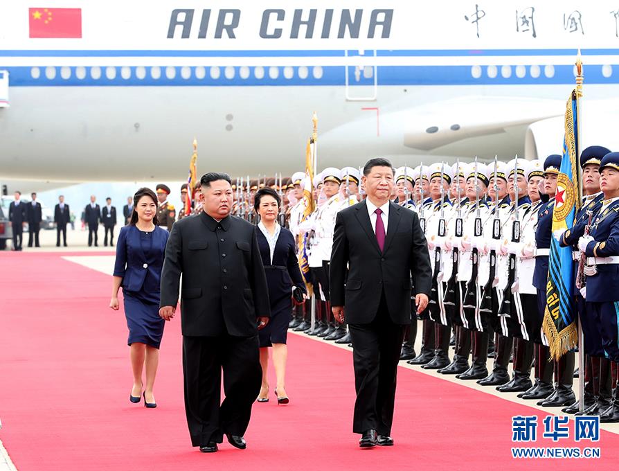 6月20日,中共中央总书记,国家主席习近平乘专机抵达平壤,开始对朝鲜