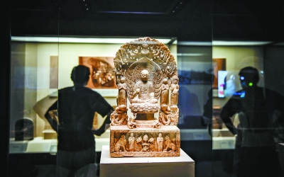 河北邺城佛造像亮相京城