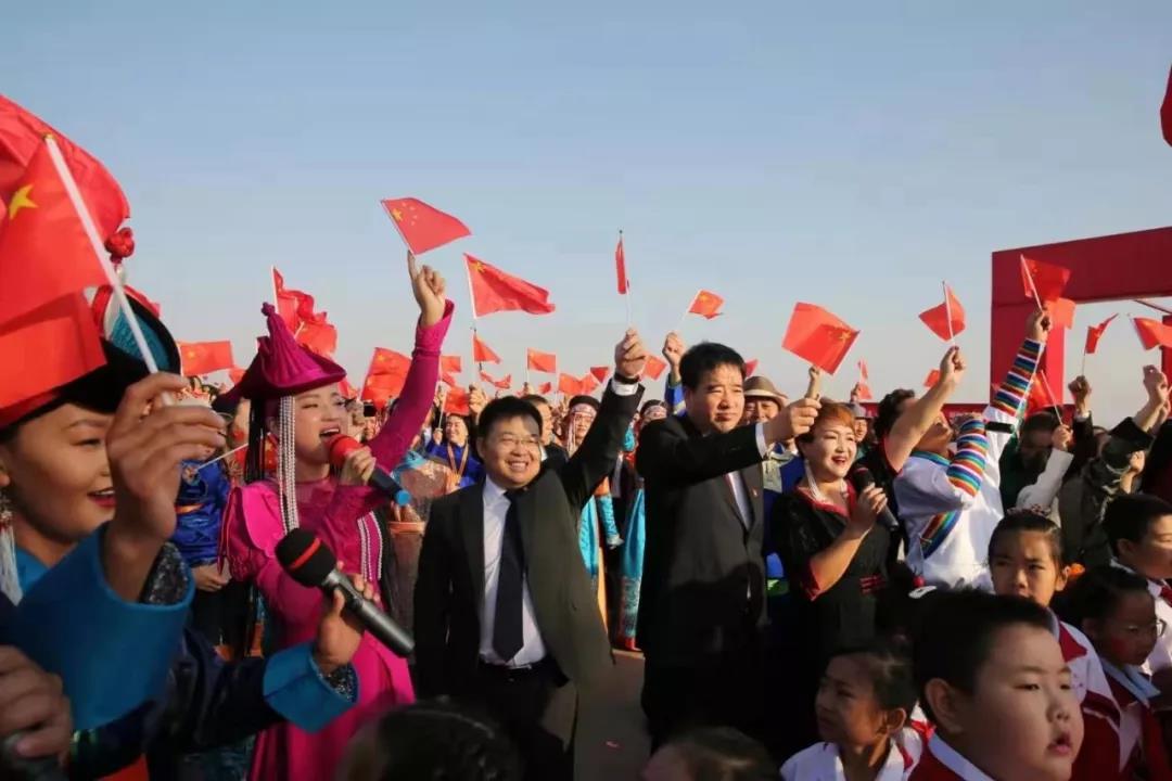 【大美微视频】超燃!蒙语版《我爱你中国》唱