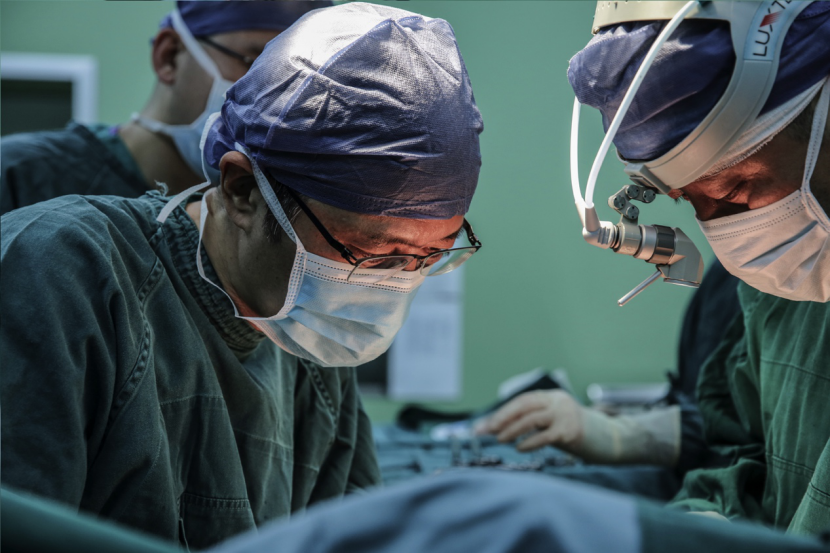 邱秀梅手术现场