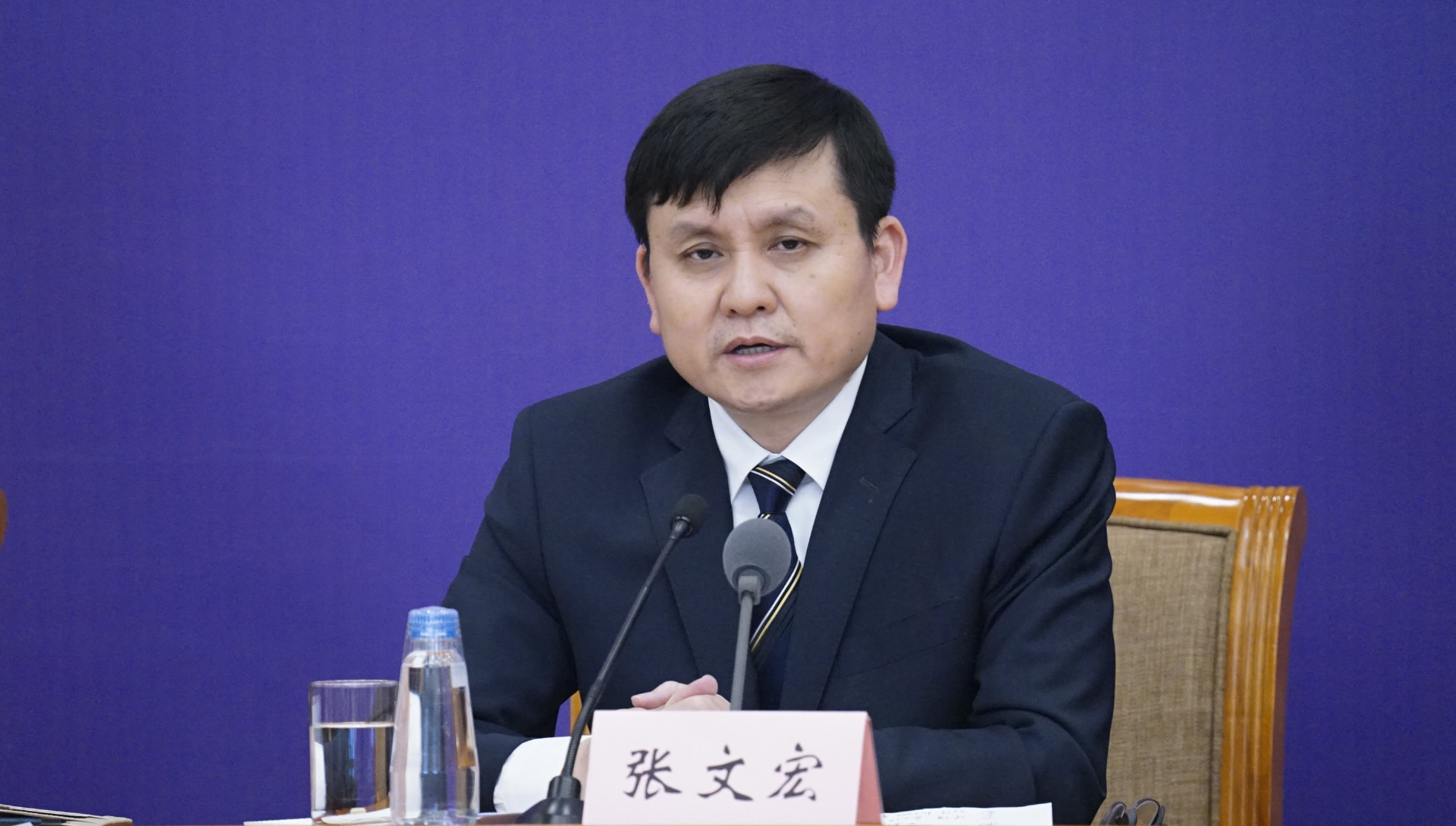 上海留守本地专家如何开展救治张文宏谈如何调动统筹精锐力量