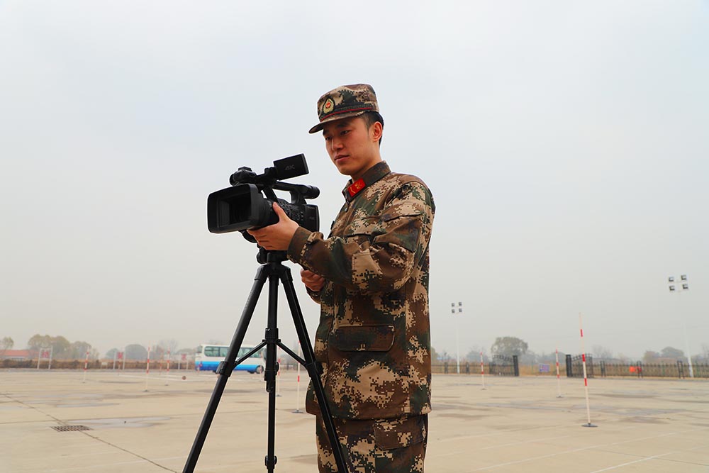 彭勇军:一个不甘平庸的士官报道员