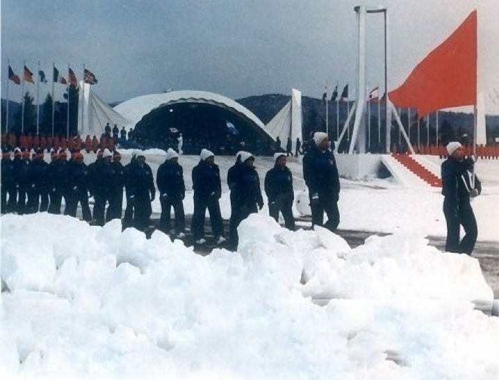 △1980年，中国代表团首次参加冬奥会