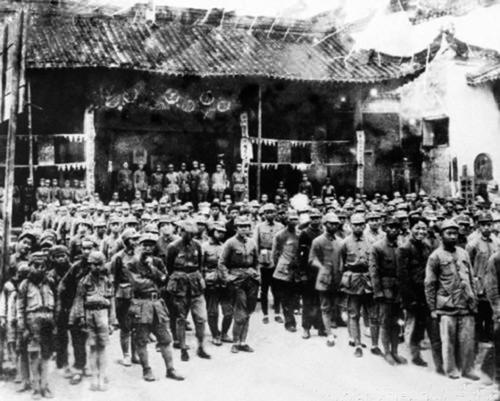 △1938年4月，新四军第二支队集中在皖南歙县岩寺进行整编。