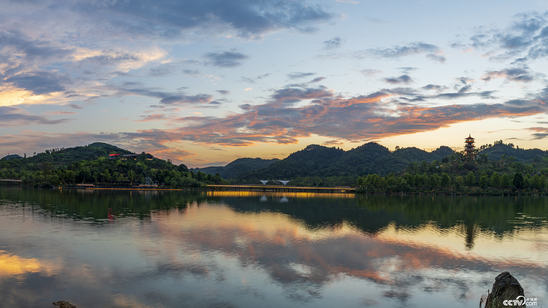 百家讲坛节目预告长江边的名城第一部4遵义古贤
