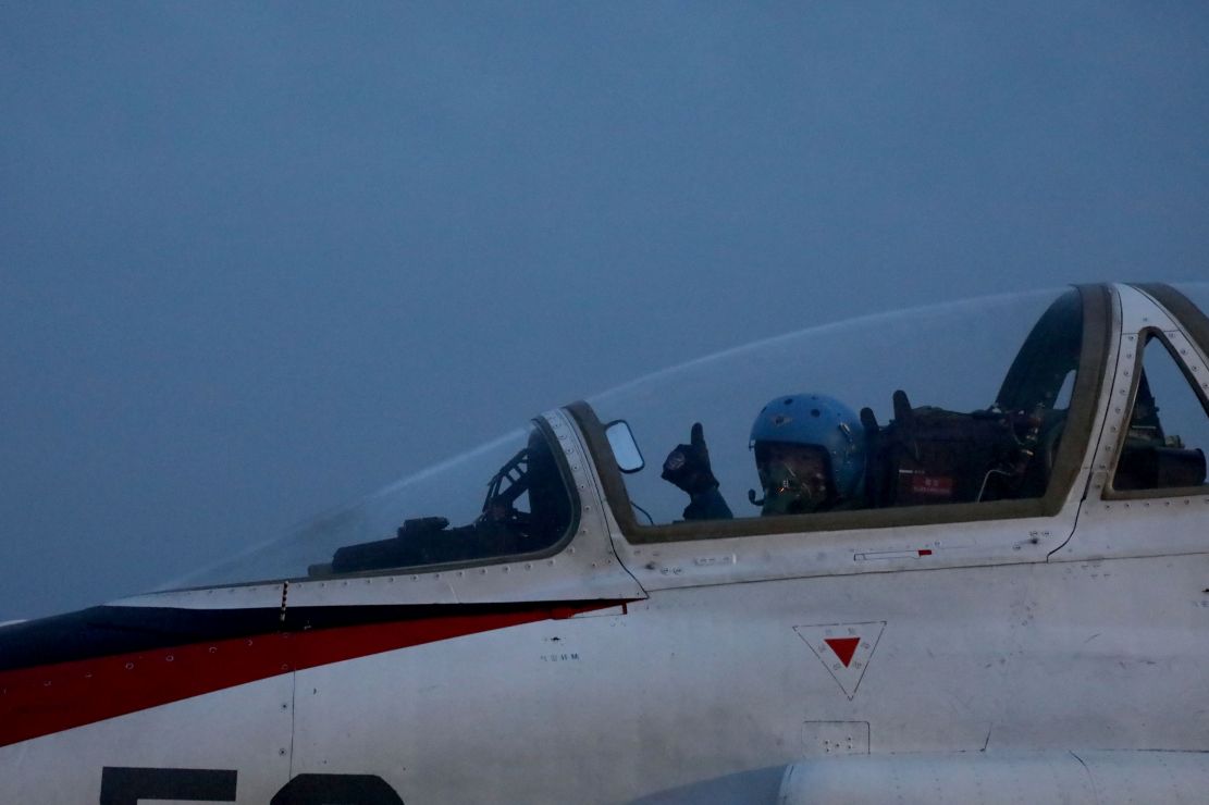 雏鹰夜舞苍穹加快向海空战斗员转变 军事频道 央视网 Cctv Com