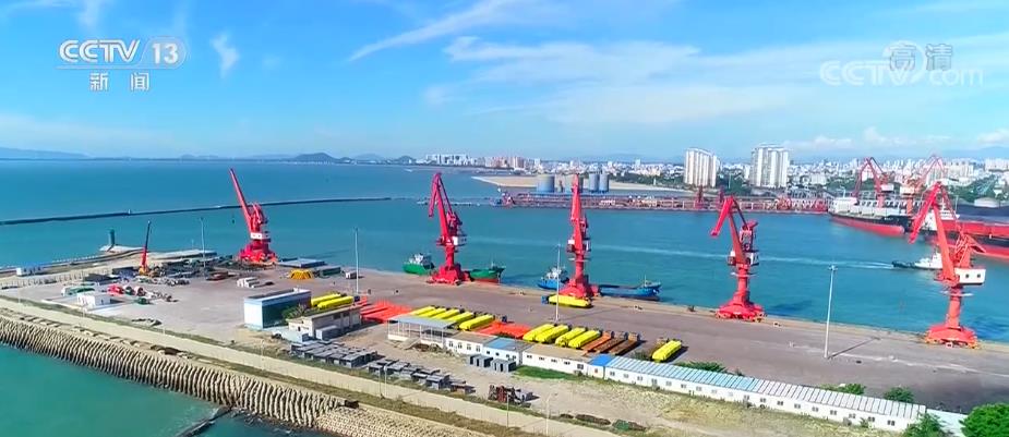 企业对投资海南自由贸易港热情高涨 新增市场主体超100万户