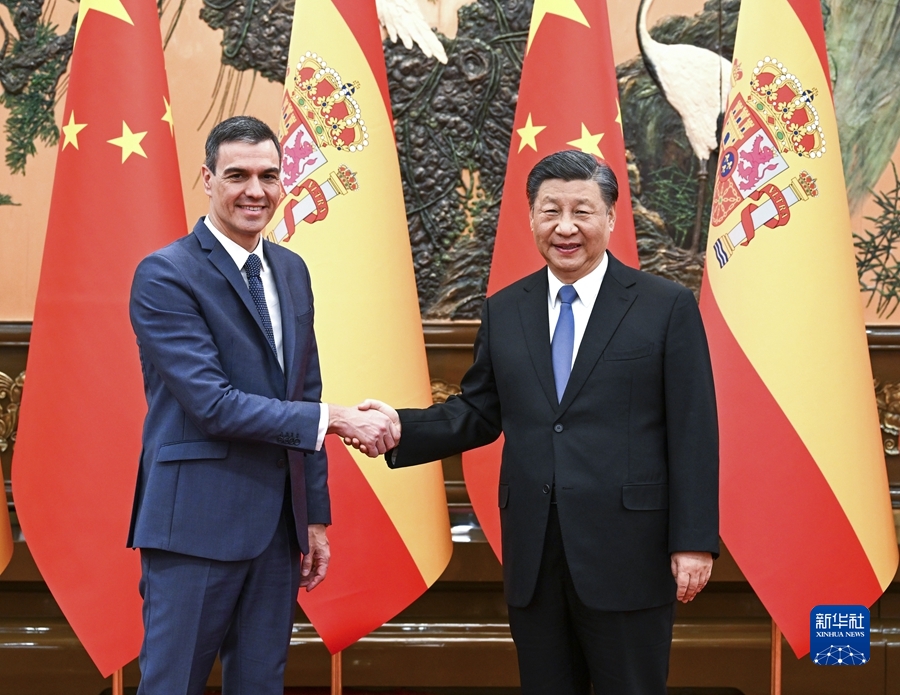 3月31日下午，国家主席习近平在北京人民大会堂会见来华进行正式访问的西班牙首相桑切斯。
