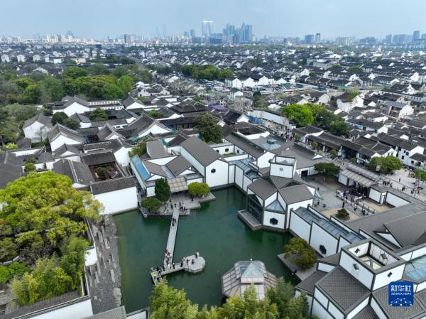 镜观中国丨双面“绣”姑苏_新闻频道_央视网(cctv.com)