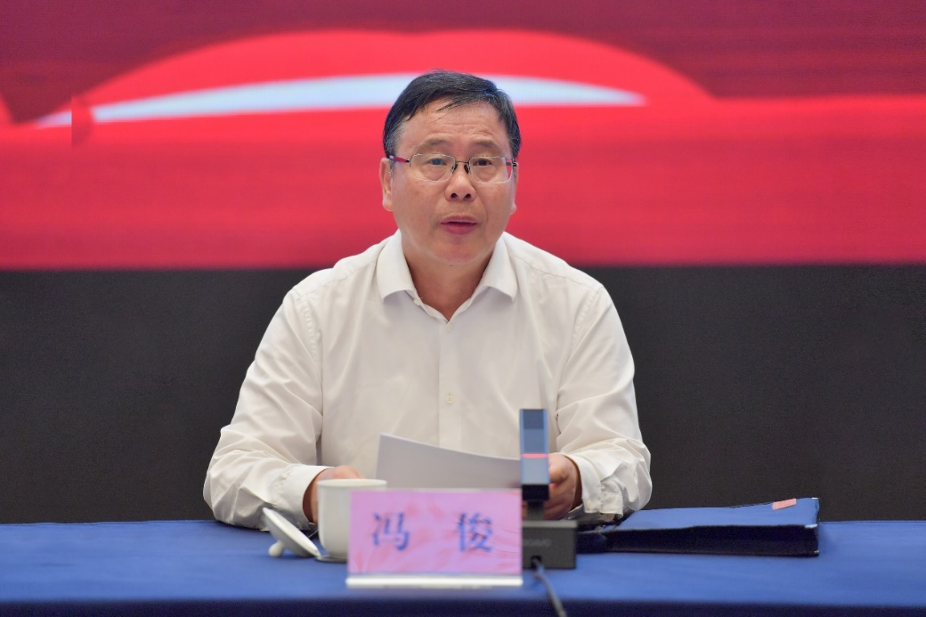 （原中央党史研究室副主任、清华大学马克思主义学院特聘教授  冯俊）