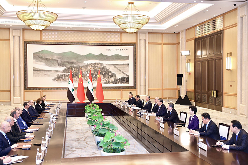 9月22日下午，国家主席习近平在杭州西湖国宾馆会见来华出席第19届亚洲运动会开幕式的叙利亚总统巴沙尔。