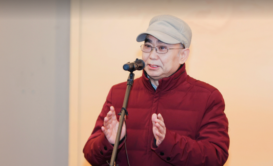 中国美术家协会理事、中国油画学会理事、学术委员会委员秦文清致辞