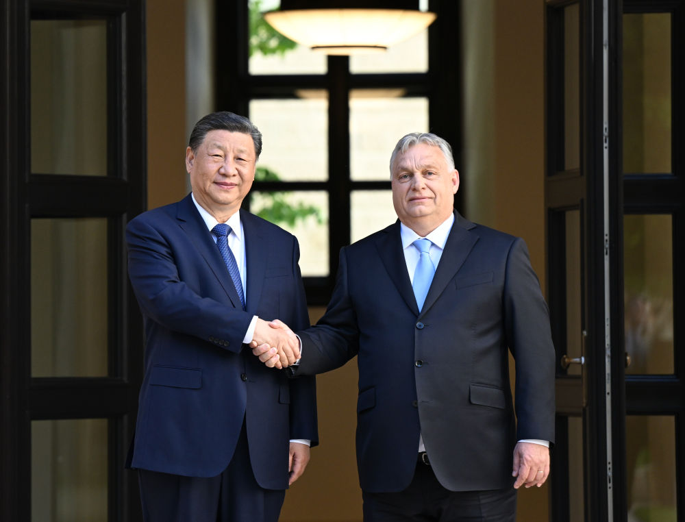当地时间5月9日下午，国家主席习近平在布达佩斯总理府同匈牙利总理欧尔班举行会谈。新华社记者 谢环驰 摄