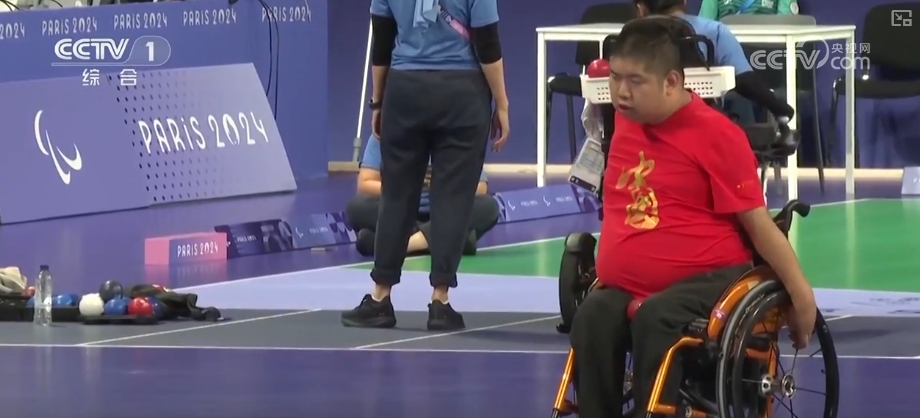 中国运动员展风采 加油！“滚滚”人生也有别样精彩