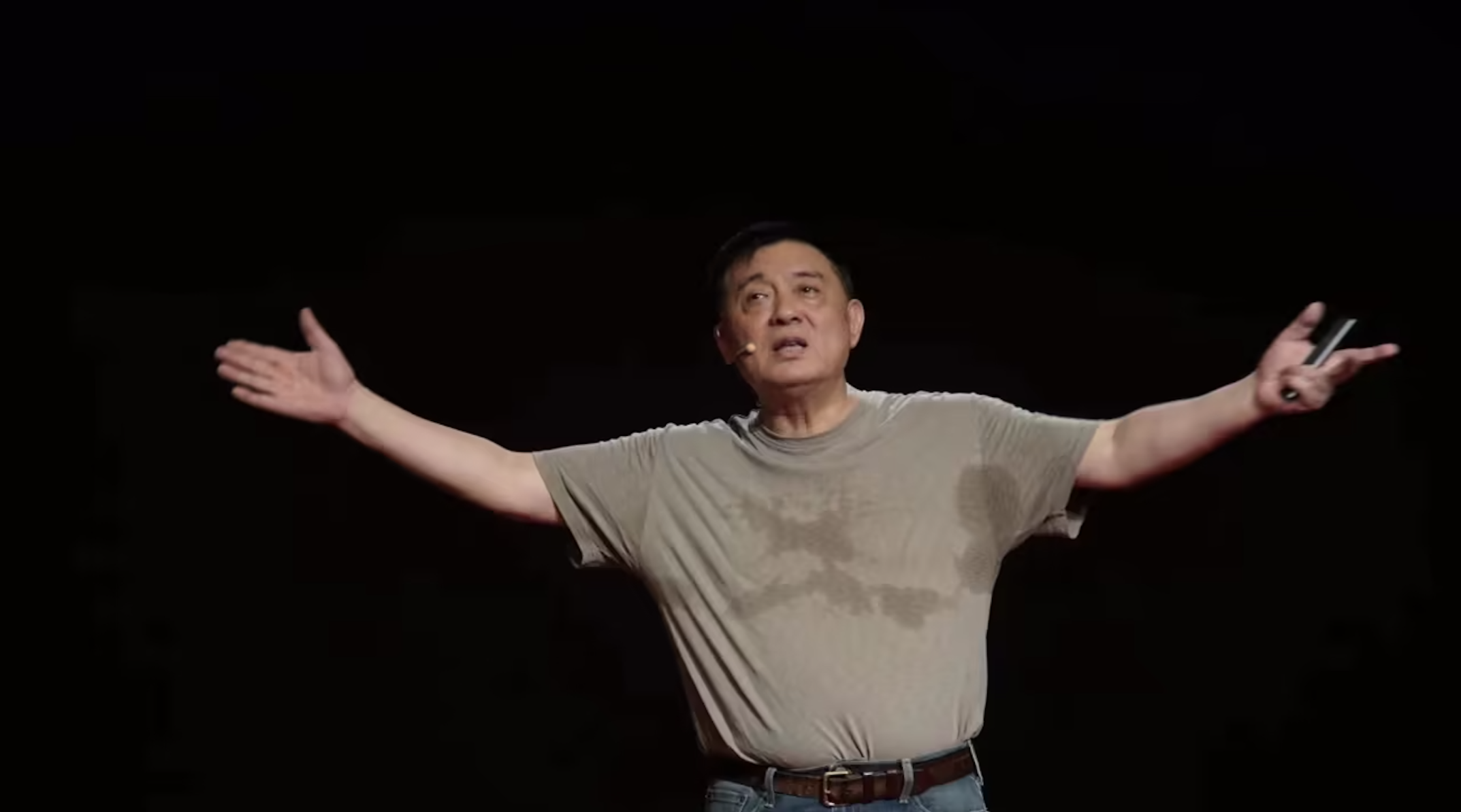 一场理想主义者的接力:《里斯本丸沉没》不只是一部电影_光华锐评频道_央视网(cctv.com)
