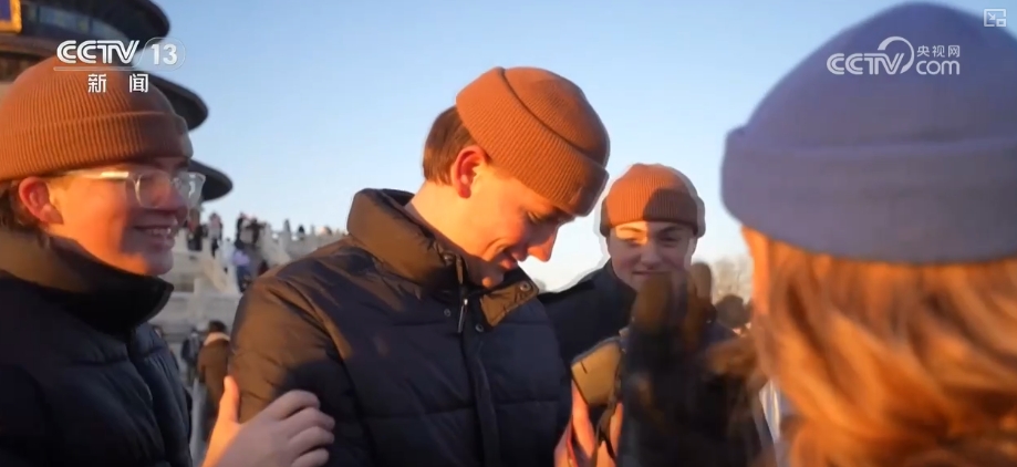 入境游成春节文旅市场亮点 外国游客“中国年味之旅”更“丝滑”