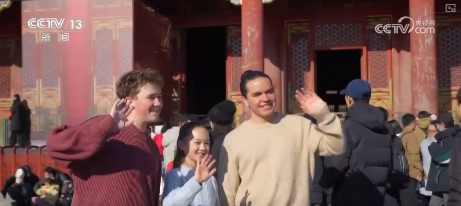 入境游成春节文旅市场亮点 外国游客“中国年味之旅”更“丝滑”