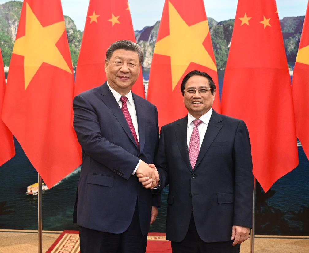 Xi Jinping, general secretary of the Communist Party of China Central Committee and Chinese president, meets with Vietnamese Prime Minister Pham Minh Chinh at the Communist Party of Vietnam Central Committee headquarters in Hanoi, Vietnam, April 14, 2025. (Xinhua/Xie Huanchi)