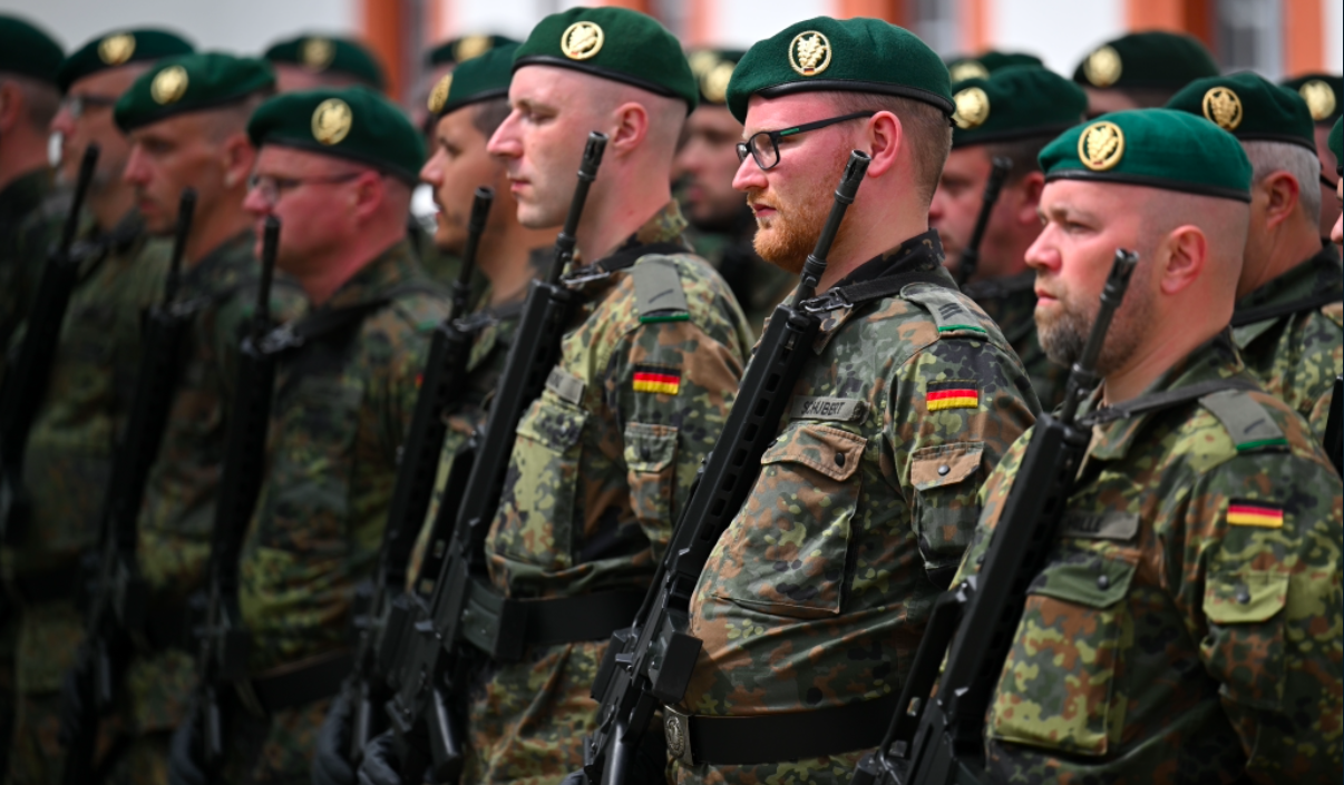 北约要求德军增兵至25万 德国或恢复义务服役补缺？  第1张