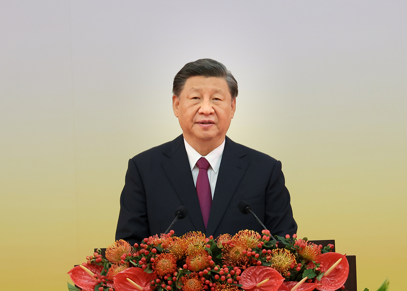 2022年7月1日上午，庆祝香港回归祖国25周年大会暨香港特别行政区第六届政府就职典礼在香港会展中心隆重举行。中共中央总书记、国家主席、中央军委主席习近平出席并发表重要讲话。