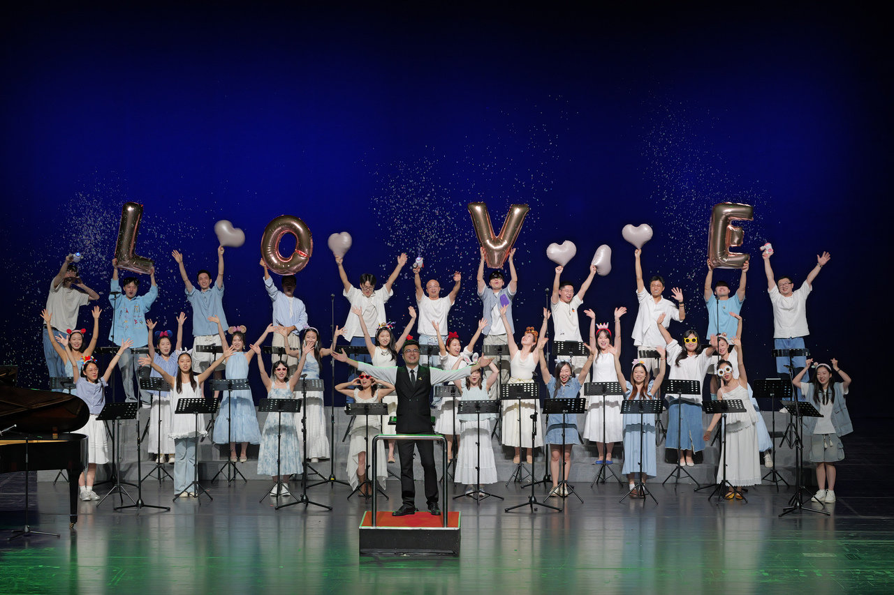 音乐会现场大合唱 2025072609281618098.jpg