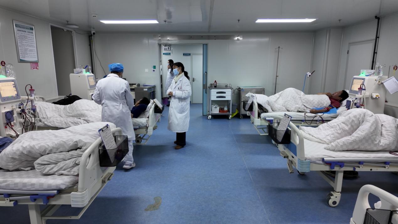 江华瑶族自治县白芒营镇中心卫生院血透室（蓝玉春/摄）