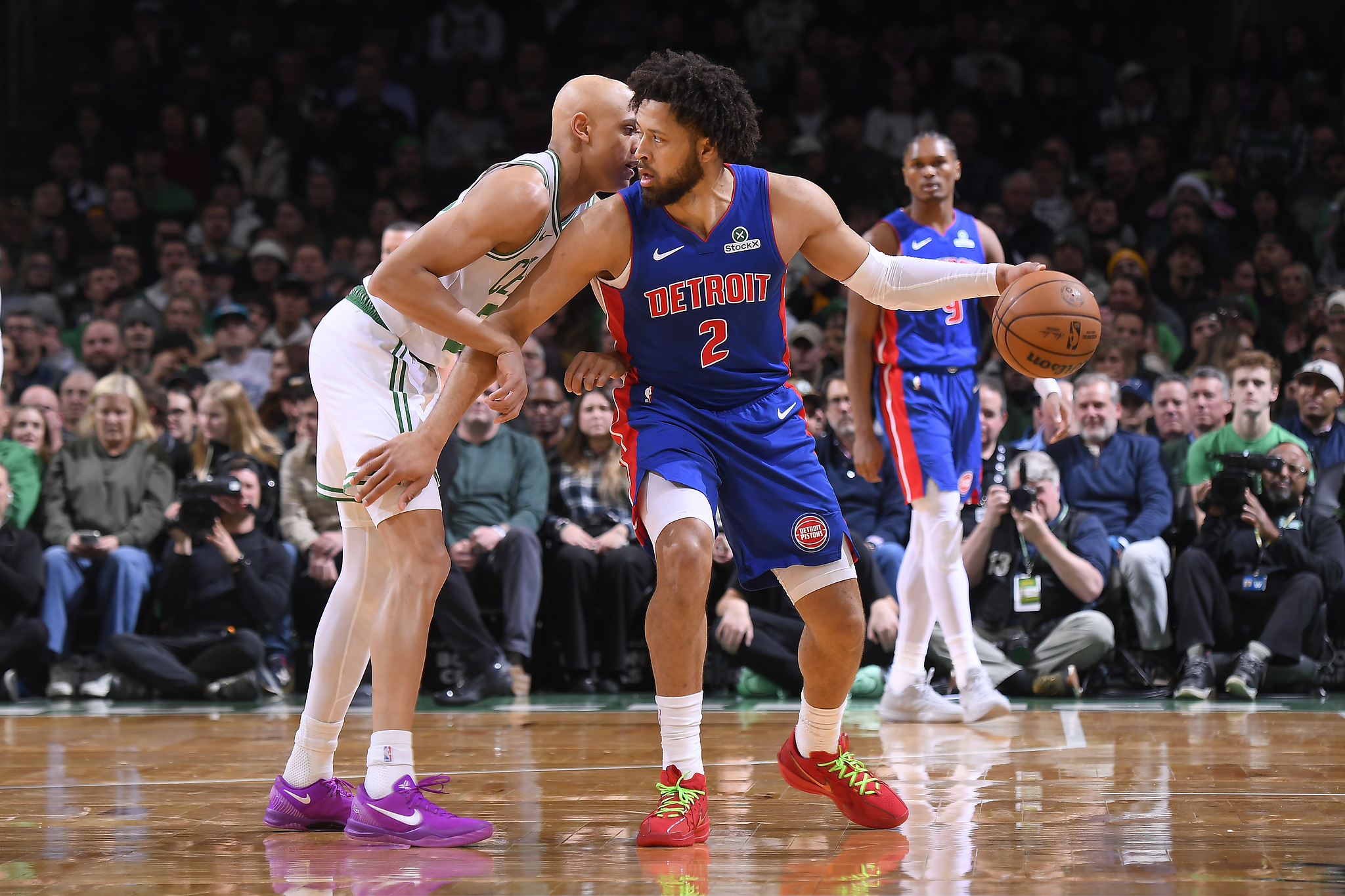 活塞112-105击败凯尔特人，取得四连胜