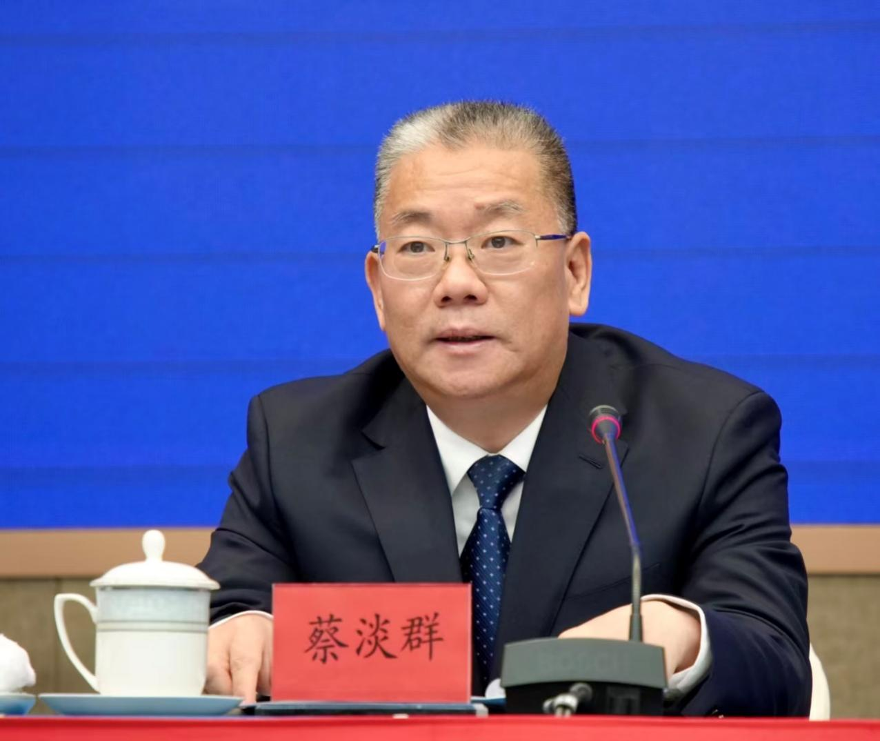 潮州市委副书记、市长蔡淡群。