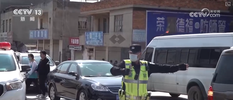 “先回家、再出游”趋势明显 公安部交管局发布春运交通安全提示 