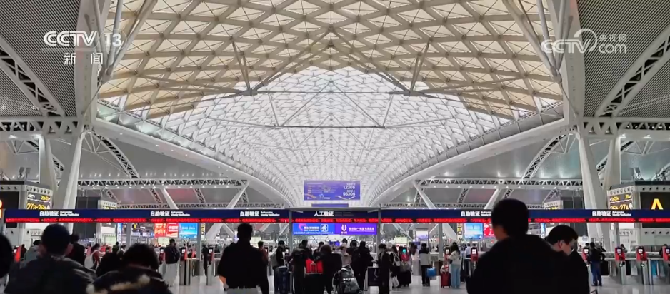 铁路“轻装行”服务扩容 解锁“空手春运”新体验