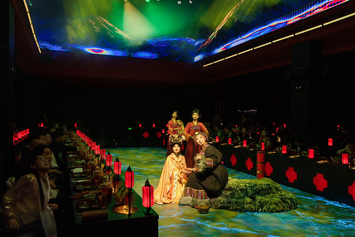 四川九寨沟沉浸式歌舞剧《文成公主宴》餐秀首演：以文塑旅铸同心、非遗活化启新程(图5)