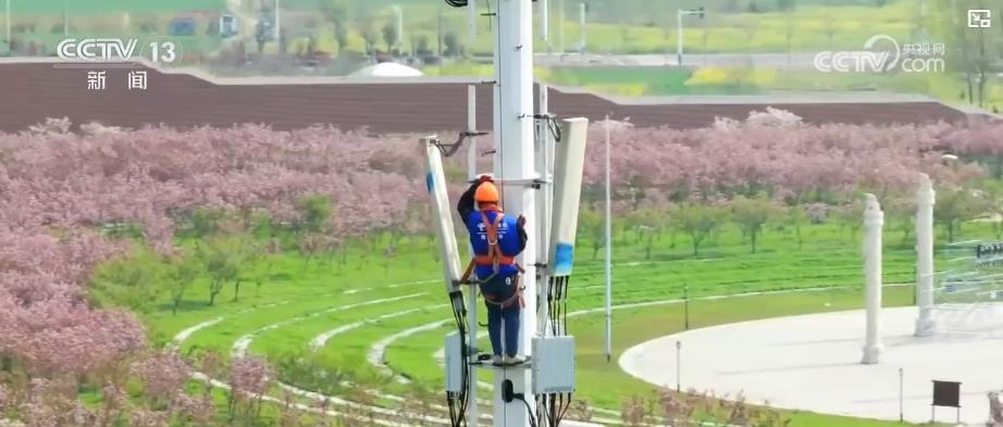 我国5G基站总数超500万 用户端数字化消费活力持续迸发