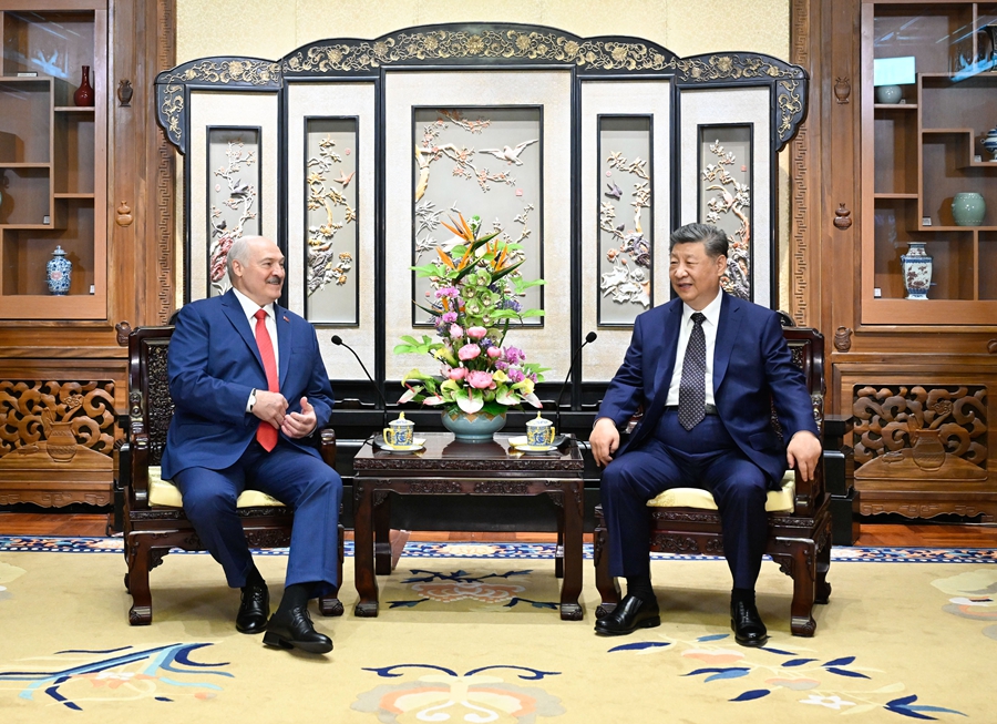 Chinese President Xi Jinping meets with Belarusian President Alexander Lukashenko at the Diaoyutai State Guesthouse in Beijing, capital of China, June 29, 2026. (Xinhua/Shen Hong)