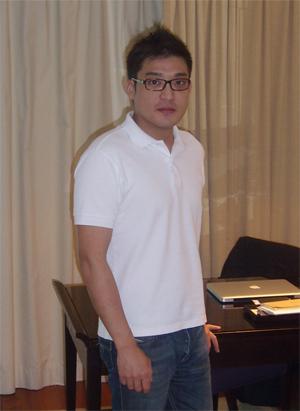 38岁,美术教师,户外俱乐部经营者嘉宾:喻舟《飞鱼秀》节目主持人